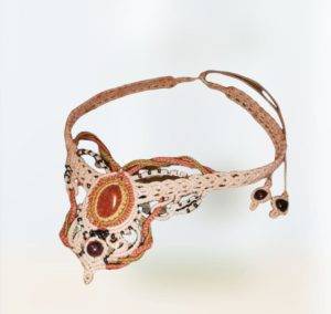 Halskette mit Goldfluss Cabochon und Rocailles